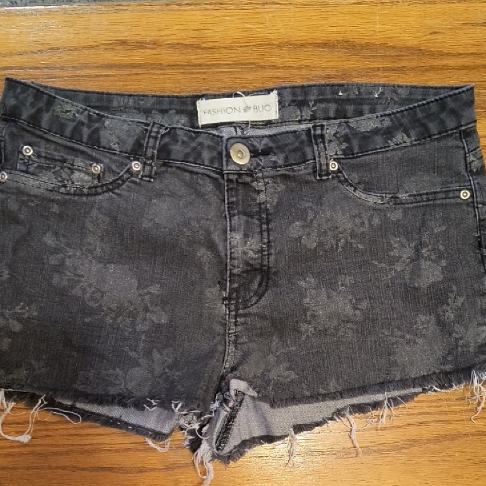Fashion Bug Black & Gray Stretch Denim Shorts 16